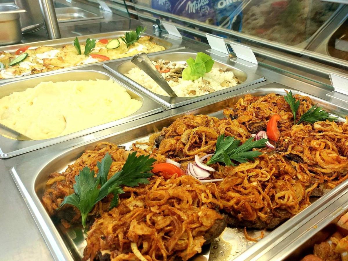 Pecsi Szallo المظهر الخارجي الصورة